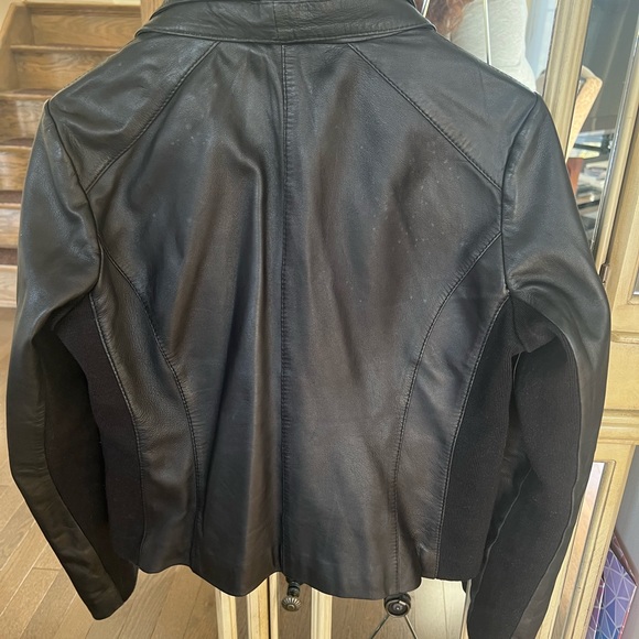 100% genuine leather moto jacket. Size Large. Perfect condition - Picture 4 of 5